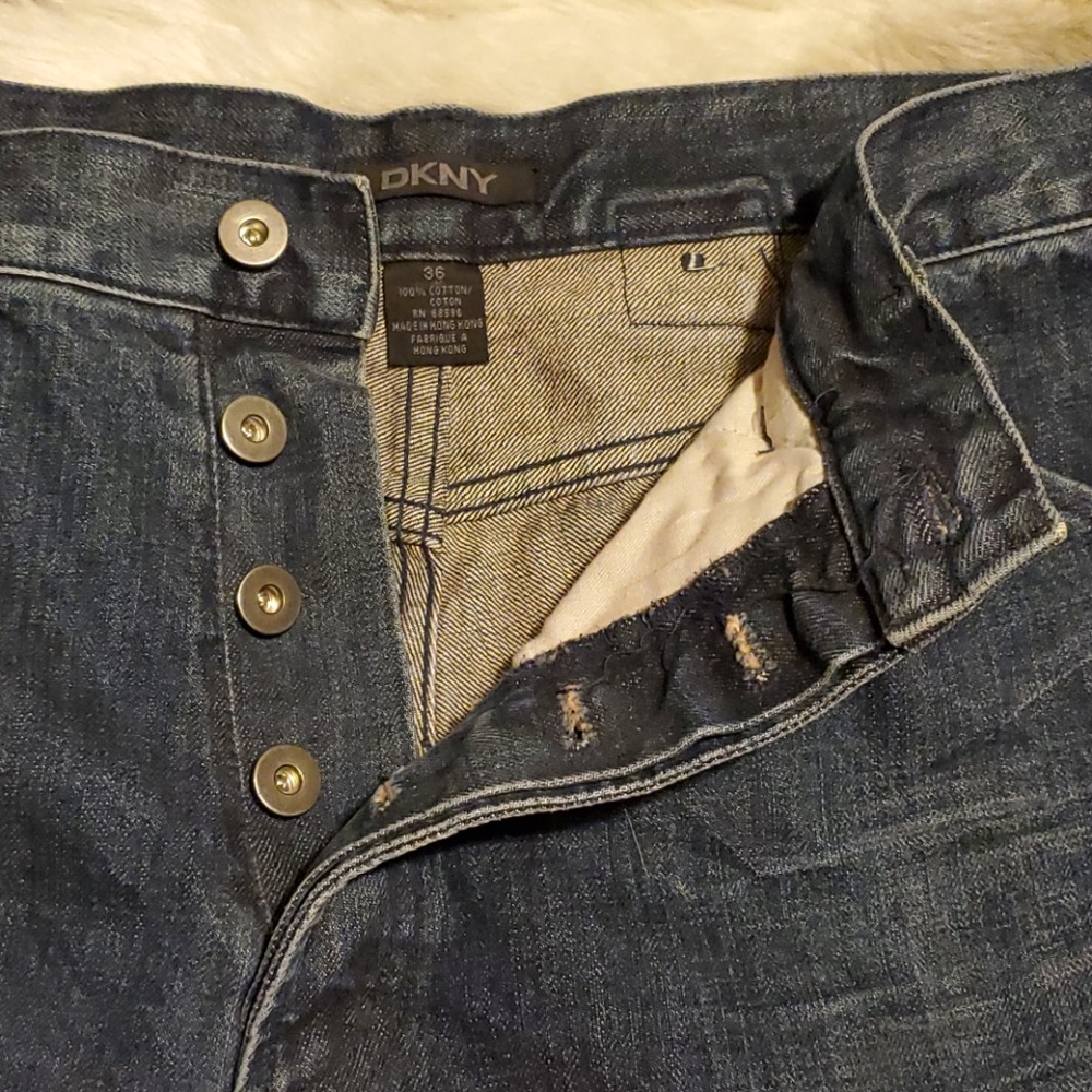 EUC button fly DKNY jeans